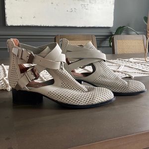 Jeffrey Campbell Everly size 9 booties